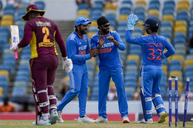 IND vs WI Team India make record by all out West Indies in 1st ODI in 23  overs | टीम इंडिया ने तोड़ा अपना ही रिकॉर्ड, वेस्टइंडीज के खिलाफ पहले ही  वनडे