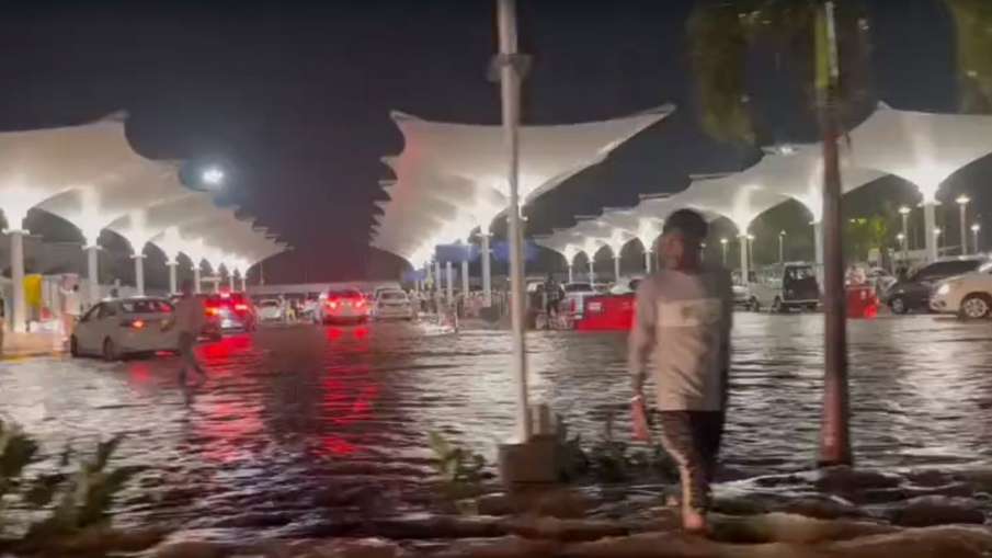 Ahmedabad airport- India TV Hindi