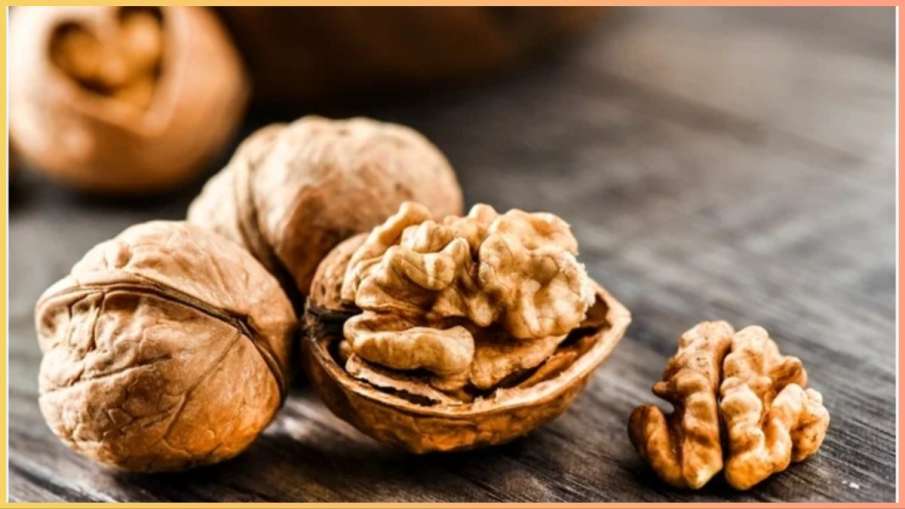 walnuts_for_brain- India TV Hindi