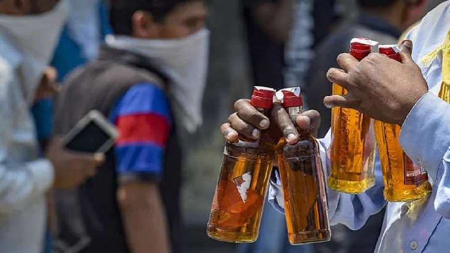 liquor bottles- India TV Hindi