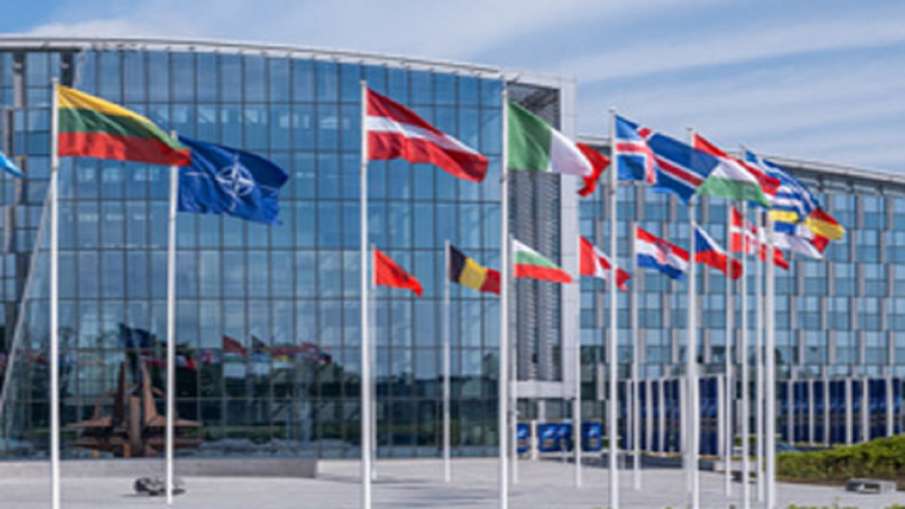 পুতিনকে অবমূল্যায়ন করা ভুল হবে, ‘ন্যাটো’ রাশিয়াকে ঘেরাও করার প্রস্তুতি নিচ্ছে পুতিনকে অবমূল্যায়ন করা ভুল হবে, ‘ন্যাটো’ রাশিয়াকে ঘেরাও করার প্রস্তুতি নিচ্ছে