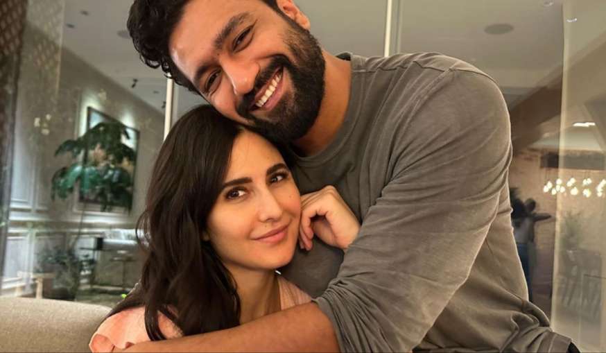 Katrina Kaif drops romantic pictures with Vicky Kaushal Couple seen immersed in love- India TV Hindi