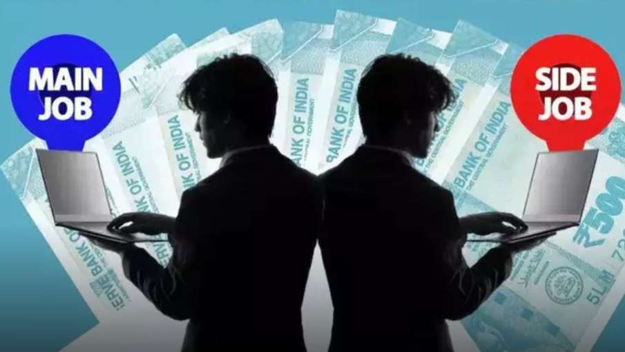 What is Moonlighting- India TV Paisa