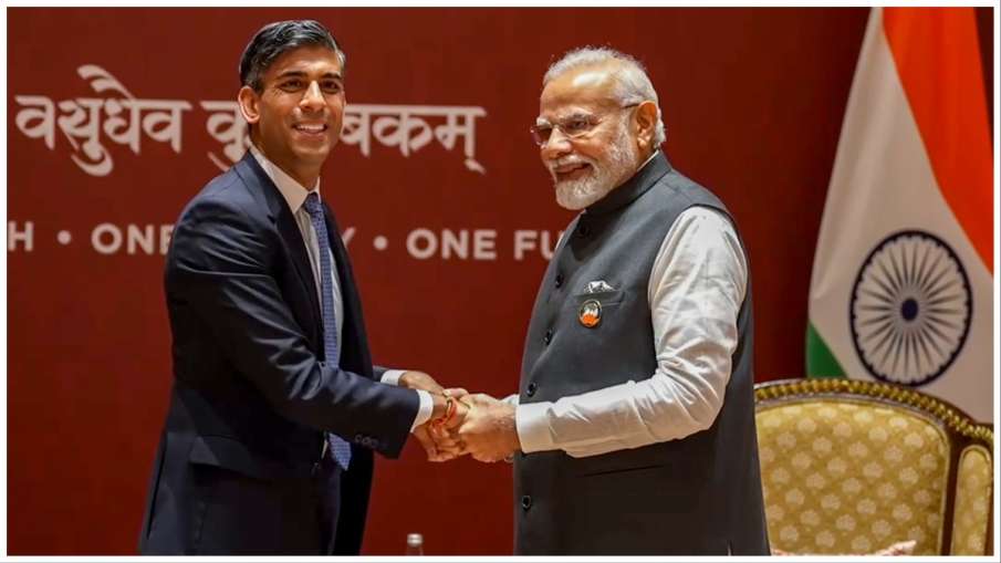 G20 Summit 2023 British PM Rishi Sunak sanatani look reached Akshardham temple just before the meeti- India TV Hindi