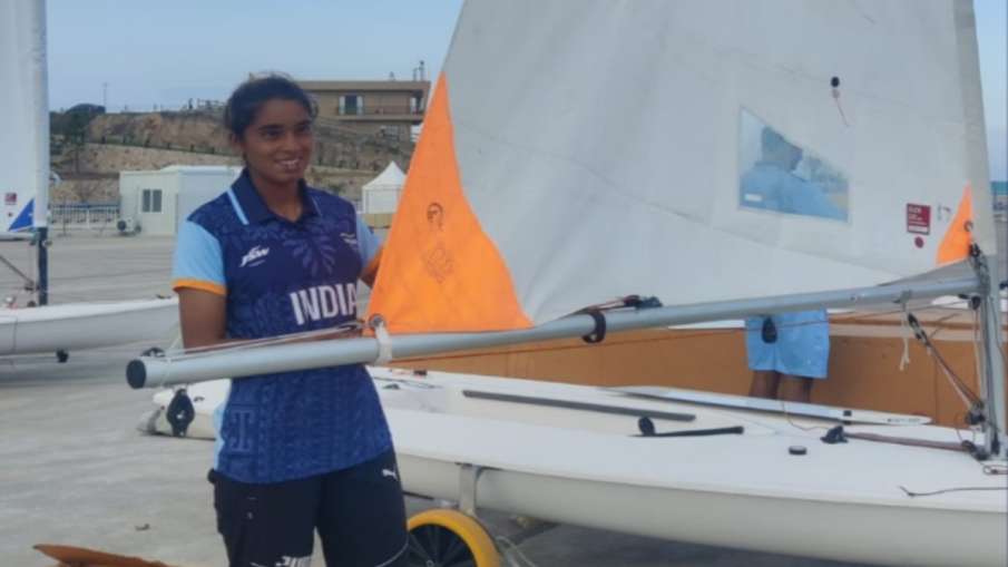 नेहा ठाकुर - इंडिया टीवी हिंदी