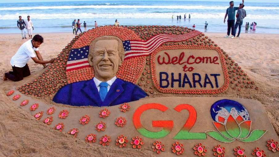 Artist creates sand painting to celebrate US President Joe Biden's visit to India to attend G-20 - India TV Hindi