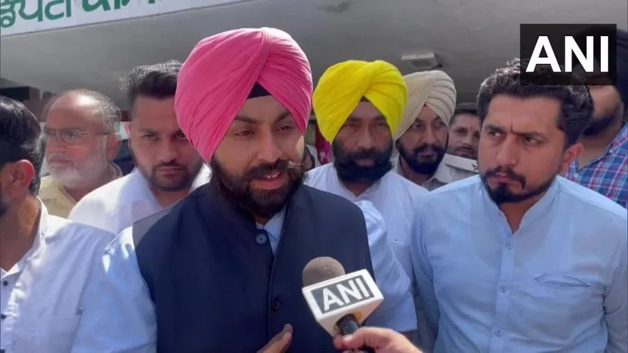 Education Minister Harjot Bains- India TV Hindi