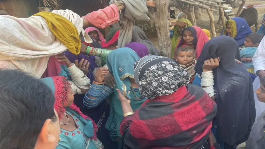 पाकिस्तान में हिंदू लड़की का धर्म परिवर्तन।- इंडिया टीवी हिंदी