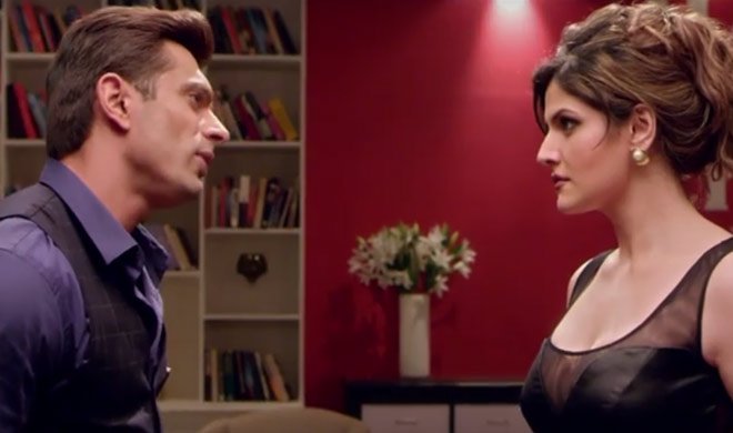हेट स्टोरी 3: सेक्स का...- India TV Hindi