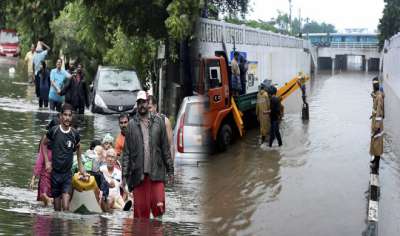 पानी-पानी हुआ चेन्नई, देखिए तस्वीरें