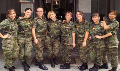 देखिए, ये हैं दुनिया की खूबसूरत महिला सैनिक