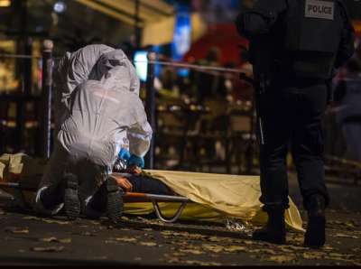 देखें पेरिस हमले की कुछ तस्वीरें
