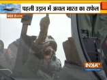 राफेल में 35 मिनट की उड़ान पूरी करने के बाद वापस धरती पर लौटे रक्षामंत्री राजनाथ सिंह